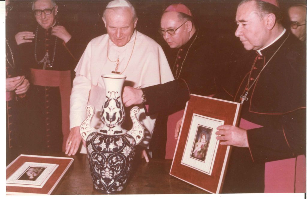 A magyar egyházi vezetők látogatása II. János Pál pápánál, 1984–85 körül